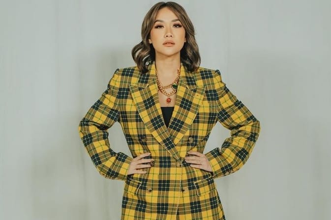 CEK FAKTA: Bunga Citra Lestari Langgar Janji ke Ashraf Sinclair karena Bermesraan dengan Pria Lain?